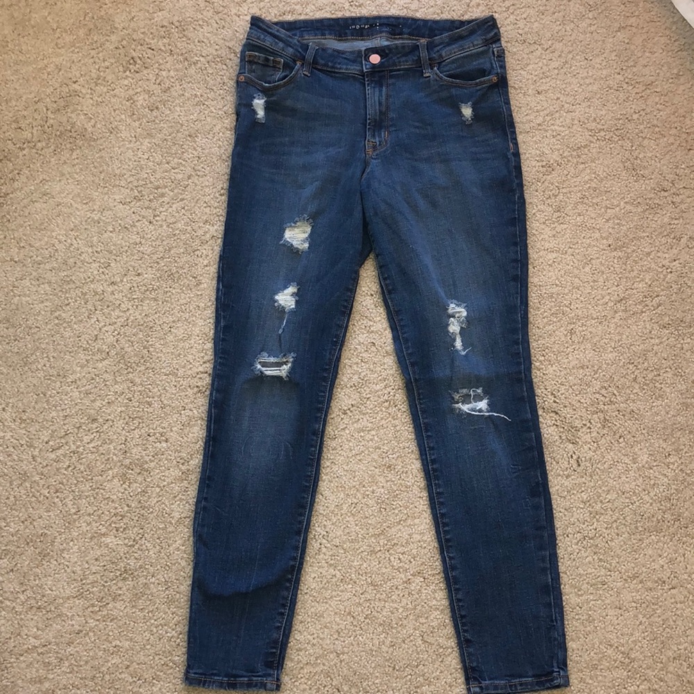 Ripped Skinny Jeans